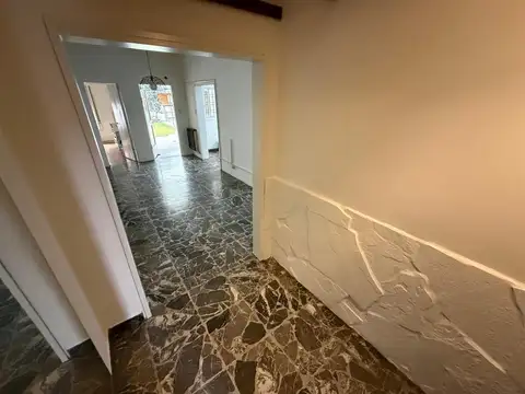 Depto Tipo Casa en Alquiler de 3 ambientes