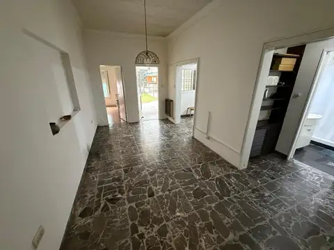 Depto Tipo Casa en Alquiler de 3 dormitorios