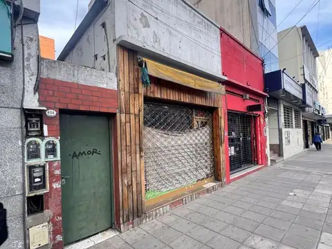 ALQUILER DEPOSITO SOBRE AVENIDA LANUS OESTE