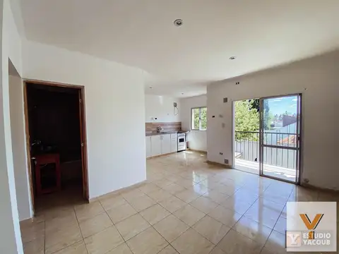 Depto Tipo Casa en Venta en Los Hornos, USD 40.000