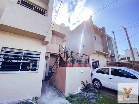 Depto Tipo Casa en Venta al Noroeste