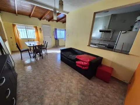 Depto Tipo Casa en Venta de 2 ambientes