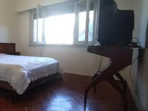 Joaquin V Gonzalez 1253