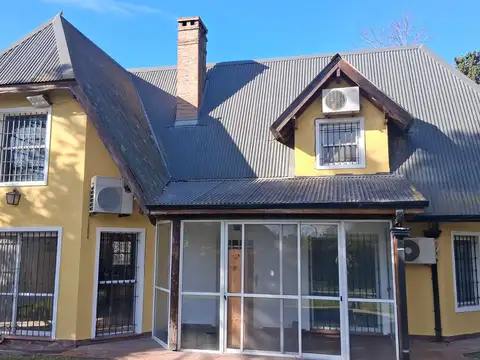 Amplia Casa en Venta Apta Credito