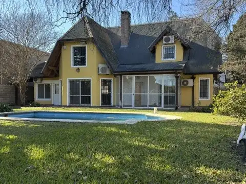 Amplia Casa en Venta Apta Credito