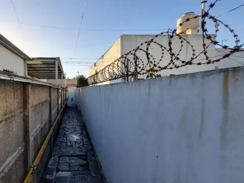Depto Tipo Casa en Venta en Villa Elvira, USD 49.000