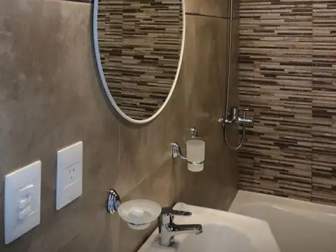 Alquiler dos ambientes con dos balcones