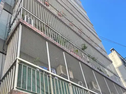 TONELERO 6000, Piso 5