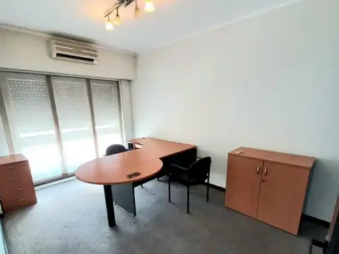 Oficina en Alquiler en Centro, $ 550.000