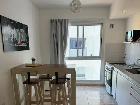 Departamento en Alquiler en Centro calle 12, $ 900.000