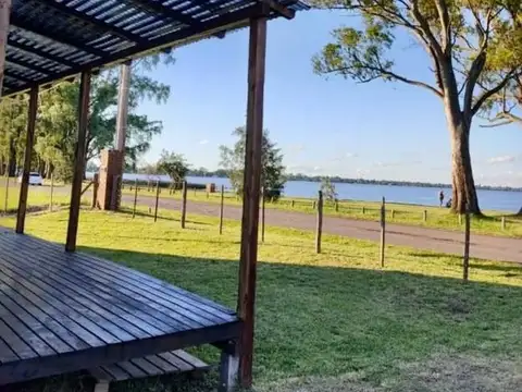 Avenida Doctor René Favaloro 400