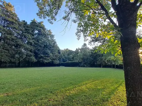 Terreno en Venta de 1599,0 m2