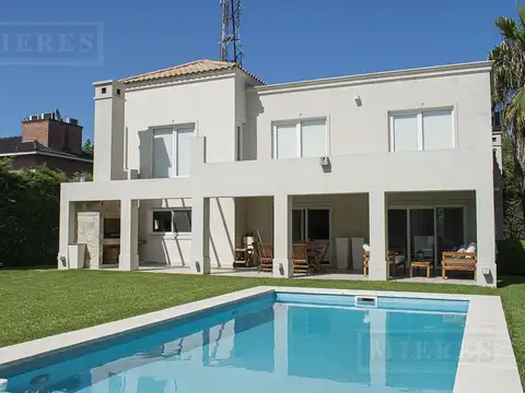 Casa en alquiler temporario en Villa Olivos