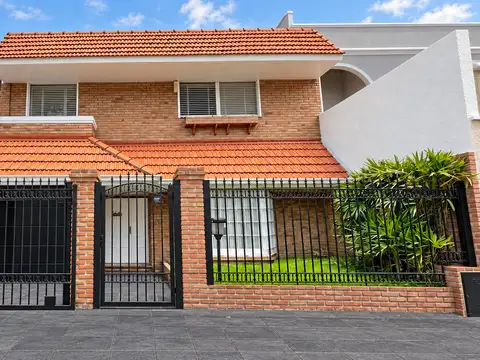 ¡Oportunidad! | Casa 4 Amb en La Lucila | Dueño Directo | Nuevo Precio