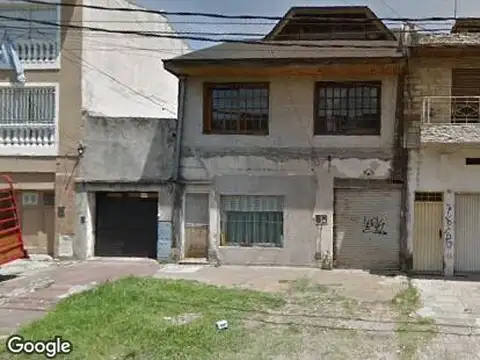 EN VENTA DEPARTAMENTO EN PLANTA ALTA DE 3 DORMITORIOS, 2 BAÑOS, LAVADERO + TERRAZA - FICHA 5576