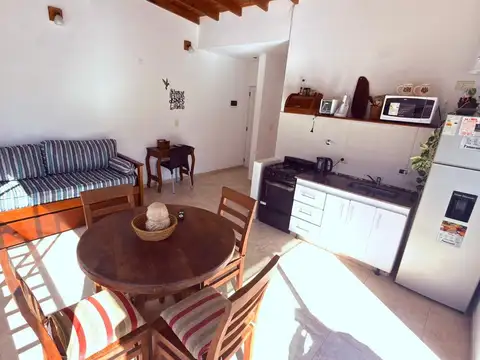 Departamento de 2 ambientes con terraza como nuevo!.