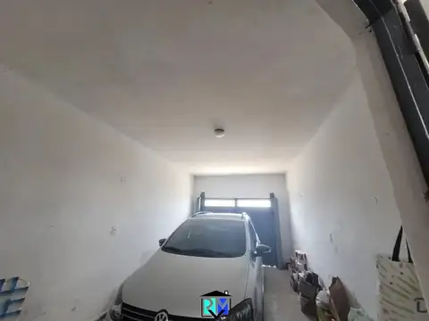 Presbítero Del Castillo 750