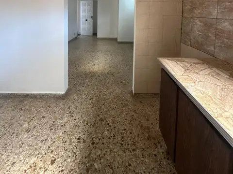 Monseñor Chimento 989