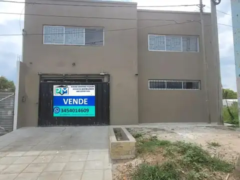 Local y oficinas próximas a Av.Monseñor Tavella y Eva Perón 