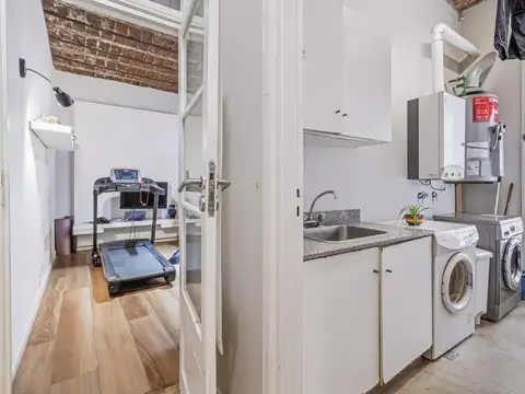 Casa 8 ambientes con 4 baños