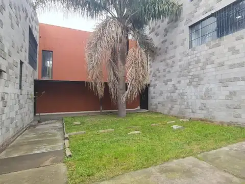 Galpon deposito + oficinas