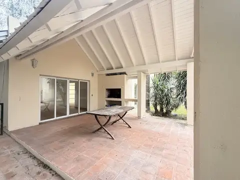 Casa en Alquiler de 3 dormitorios