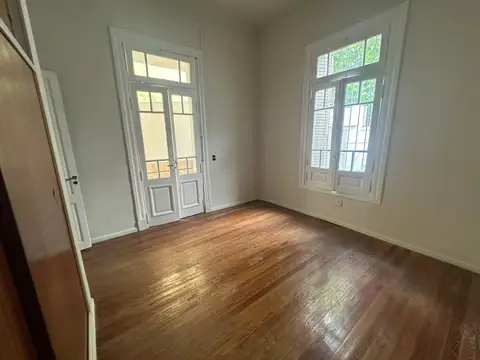 Casa en Alquiler 60 años