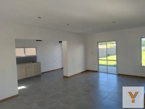PH en venta - 2 Dormitorios 1 Baño - Carmen de Areco