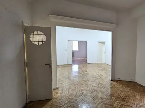 Oficina en Alquiler 60 años