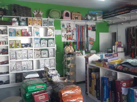 LOCAL COMERCIAL GALPON OFICINAS SOBRE AVENIDA