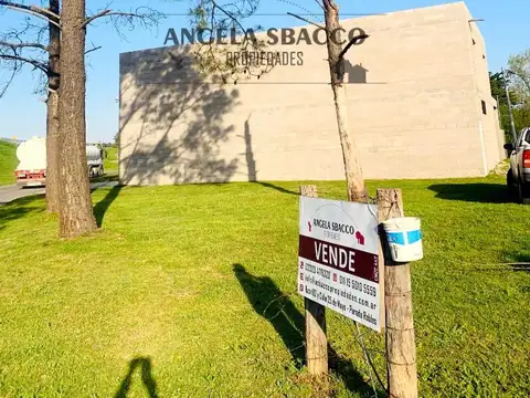 Terrenos Comerciales, en Parada Robles.