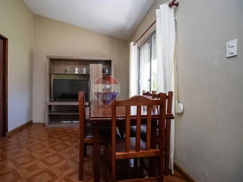 Casa 5 ambientes con 1 baño