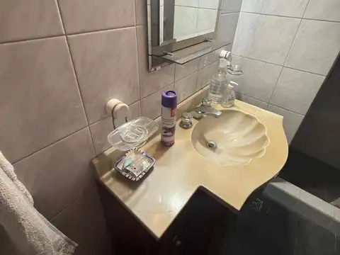 Casa en Venta con 6 cocheras