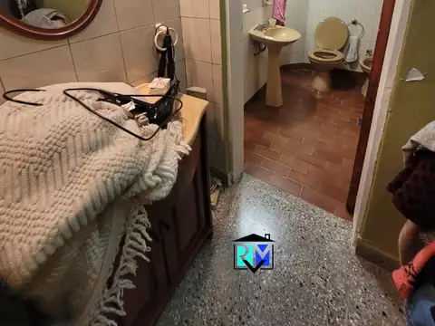 Presbítero Del Castillo 400