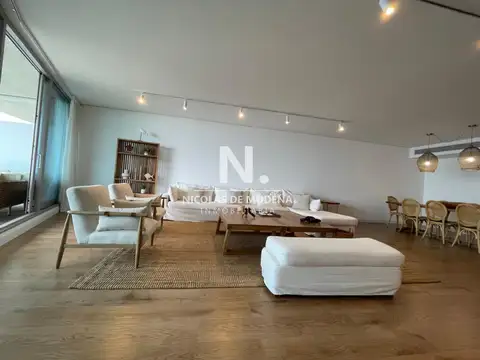 Departamento en Alquiler de 3 dormitorios