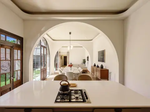 Casa en venta barrio parque 4 dormitorios amplio luminoso moderno