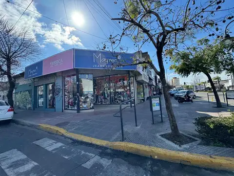 Local en Venta en Virreyes Estación, USD 450.000