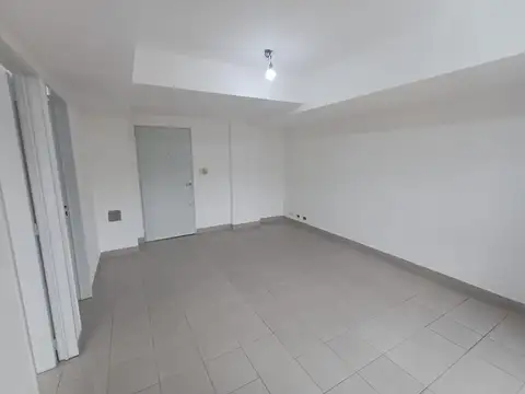 DEPARTAMENTO DE 1 AMB. PLANTA BAJA CON PATIO