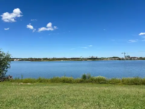 Venta Lote Terreno al agua, Barrio Marinas, Puertos del Lago, Escobar