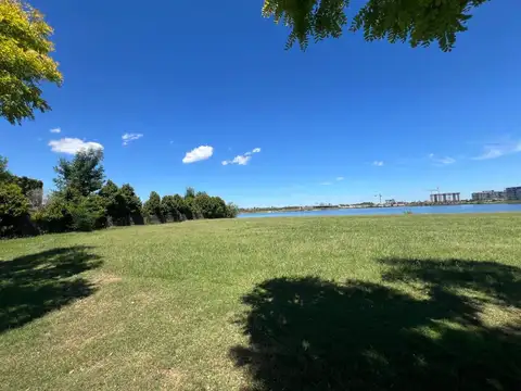 Terreno en Venta en Puertos - Barrio Marinas, USD 360.000