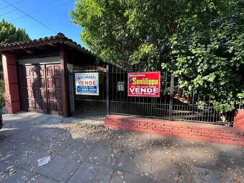 Venta Casa 3 Amb Pleno Centro De Merlo