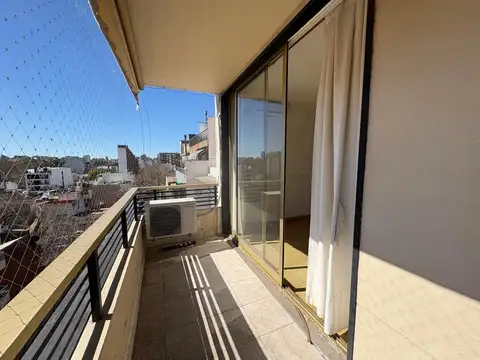 Venta | Departamento 3 ambientes con balcón | Saavedra