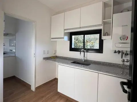 Casa 5 ambientes con 4 baños