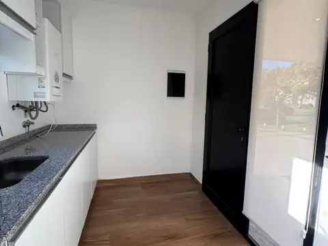 Casa en Venta con 6 cocheras
