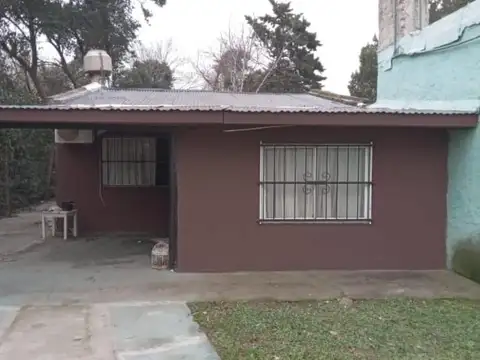 Casa en venta - 2 Dormitorios 1 Baño - Pilar