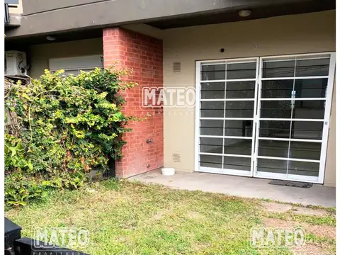Condominio El Hogar Obrero - Dos Ambientes, Jardín y Cochera