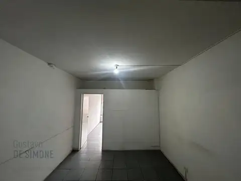 Oficina 2 ambientes con 1 baño
