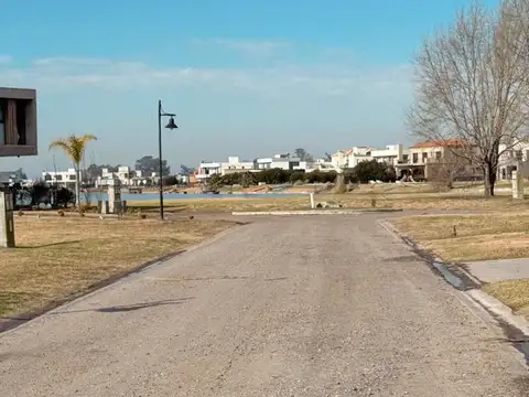 Venta Oportunidad Lote a Laguna Financiado San Lucas 100