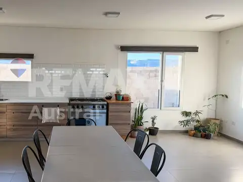 CASA 4 DORMITORIOS-BELLA VISTA OESTE