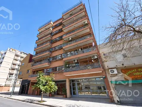 Semipiso 4 ambientes con cochera en Parque Chacabuco!